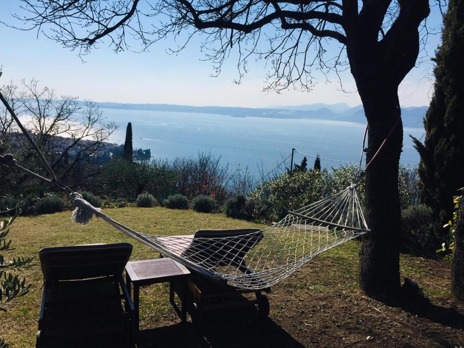 Casa Vacanze Mazurine10 Villa Torri Del Benaco Exterior photo